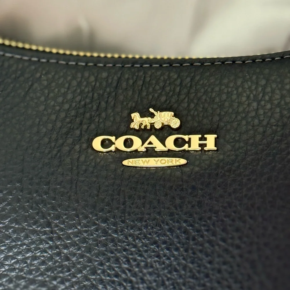 ⭐️Coach NWT Black Pebble Leather Teri Shoulder Bag With Gold Rivets⭐️ - Picture 10 of 11